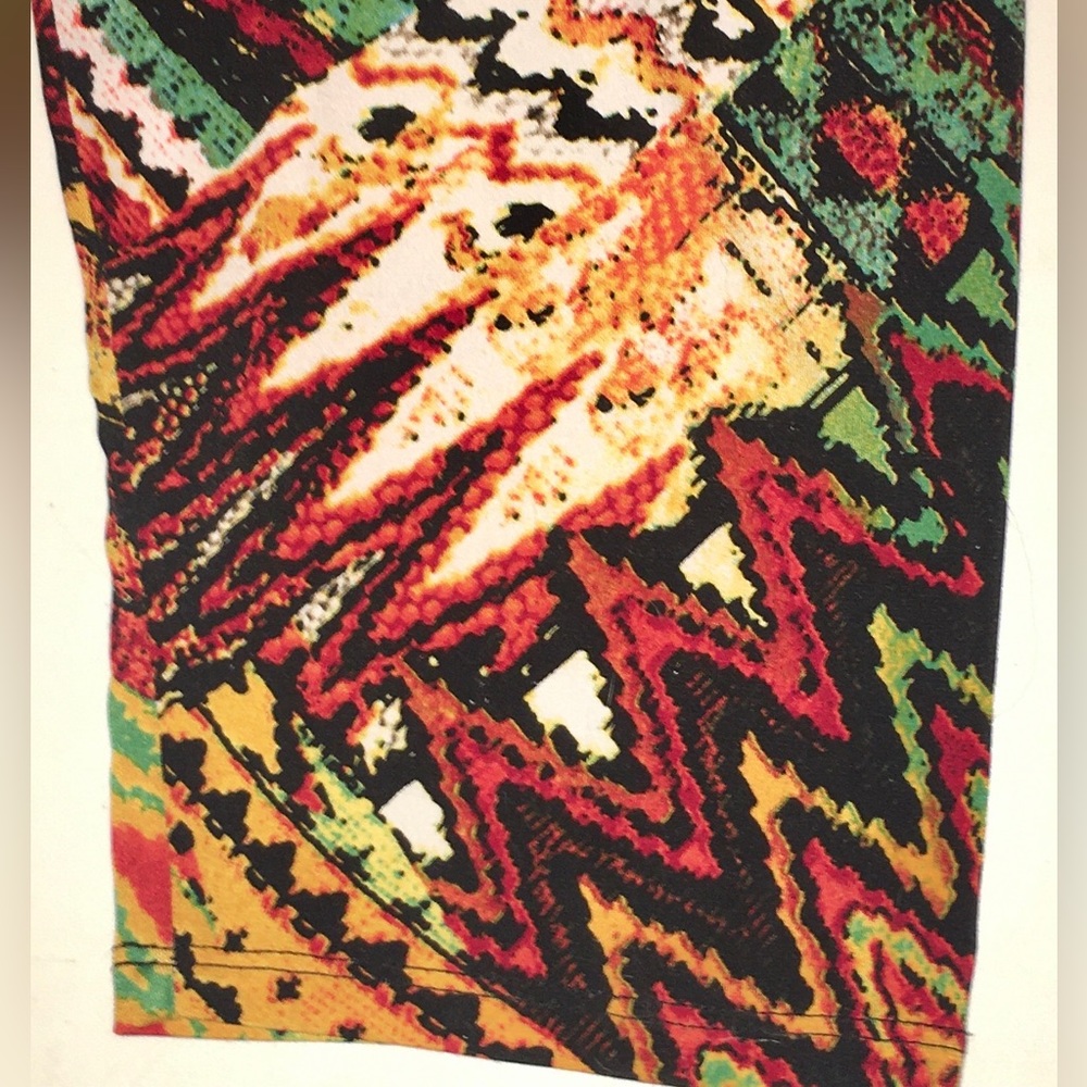 Beautiful Gently Used 22/24W Blouse from Cato.